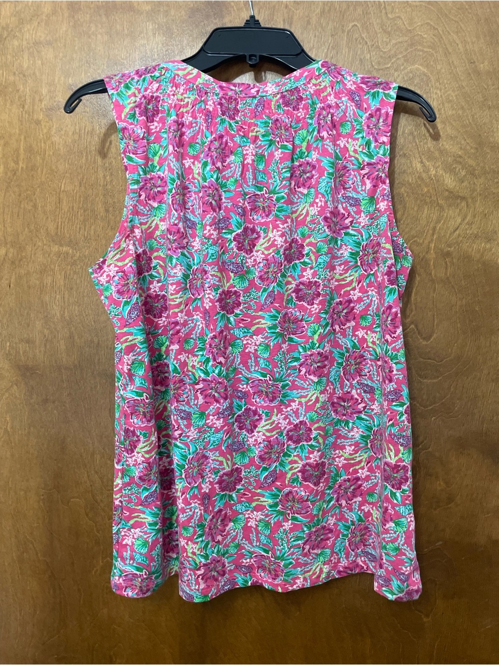 Floral Button-Front Sleeveless Tank - Pink & Green - Picture 2 of 3